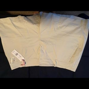 Vineyard Vines Shorts Size 16